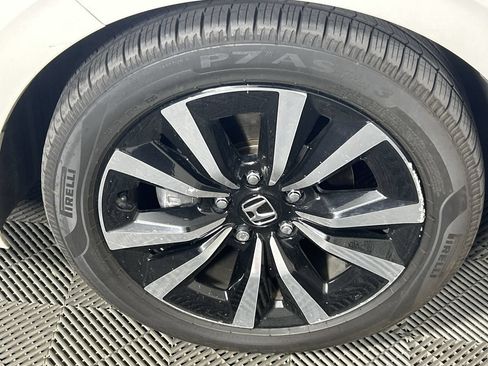 Used 2023 Honda Civic EX-L image 10