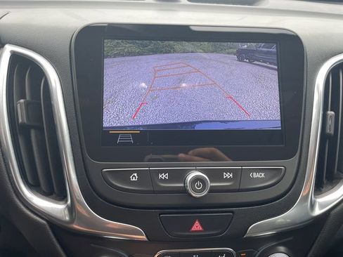 Used 2021 Chevrolet Equinox LT AWD/4WD image 32