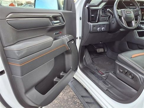 Used 2023 GMC Sierra 1500 AT4 w/ AT4 Premium Package image 42