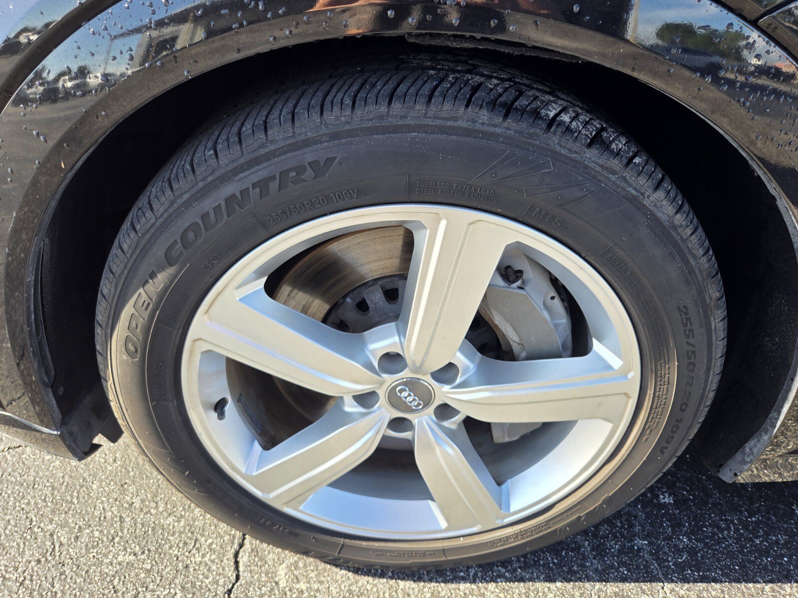 Used 2019 Audi e-tron Premium Plus AWD/4WD image 18