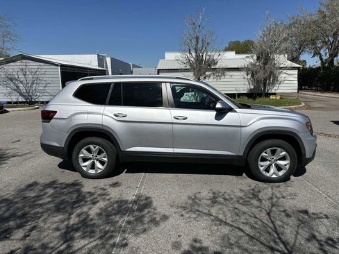 Used 2019 Volkswagen Atlas SE w/ Towing Package image 7