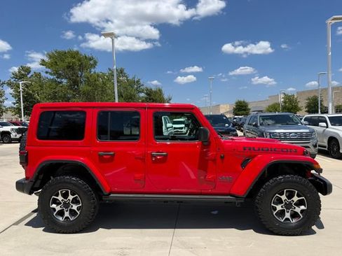 Used 2022 Jeep Wrangler Unlimited Rubicon w/ LED Lighting Group AWD/4WD image 5