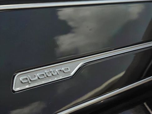 Used 2020 Audi Q7 3.0T Prestige w/ Prestige Package AWD/4WD image 19