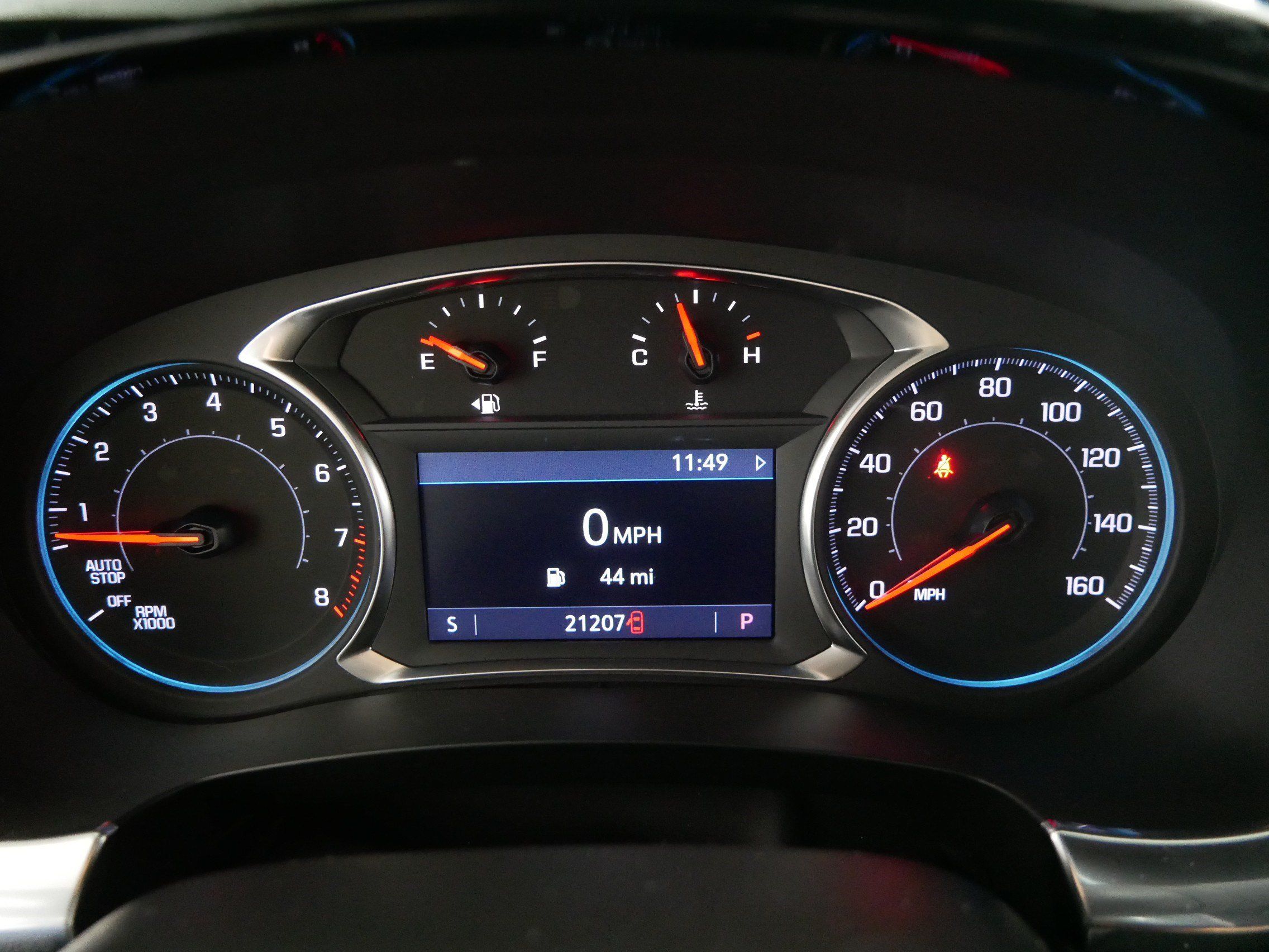 Used 2023 Chevrolet Traverse LT FWD image 21