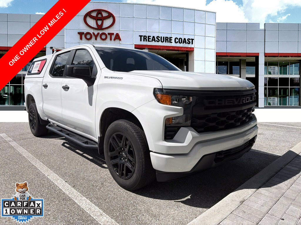 Used 2024 Chevrolet Silverado 1500 Custom RWD image 1