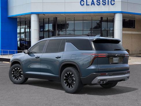 New 2026 Chevrolet Traverse Z71 image 3