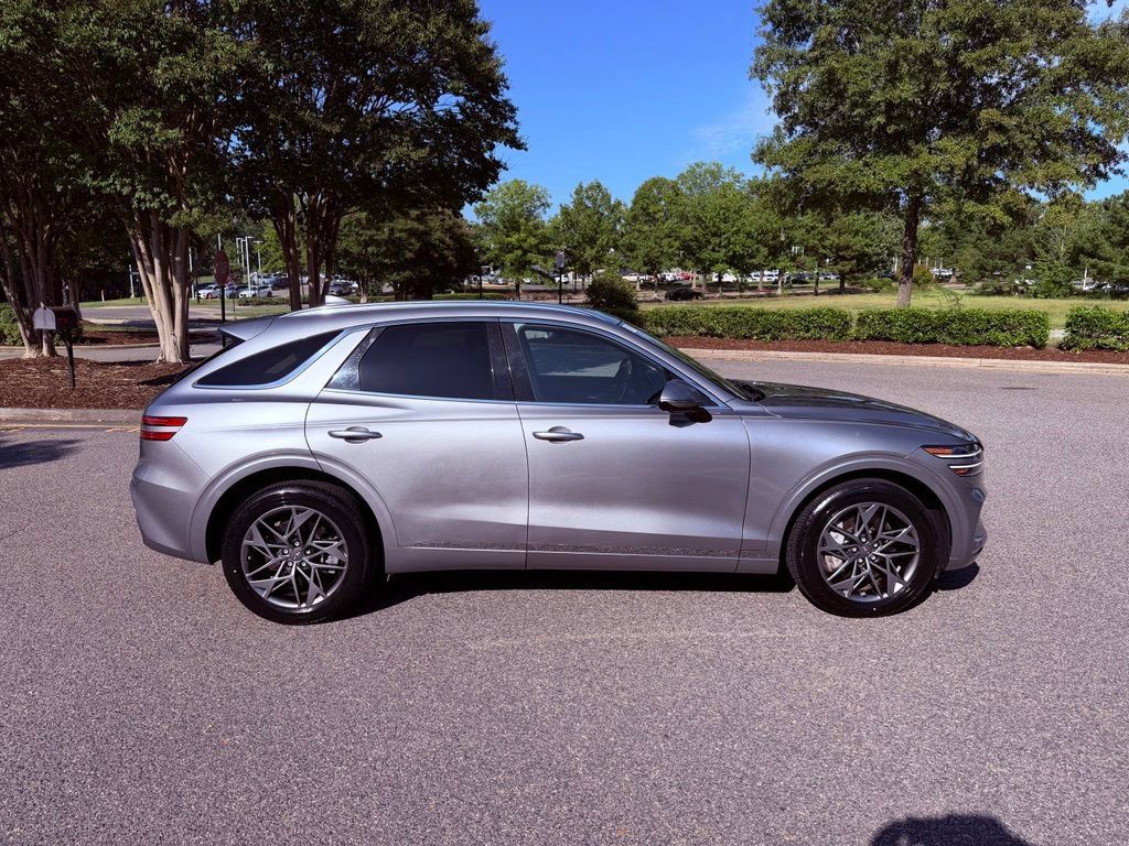 Used 2024 Genesis GV70 2.5T w/ Advanced Package AWD/4WD image 16