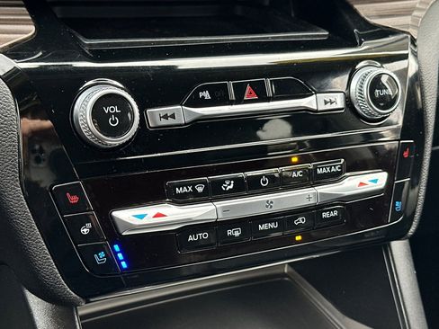 Certified 2023 Ford Explorer Limited w/ Equipment Group 301A AWD/4WD image 21