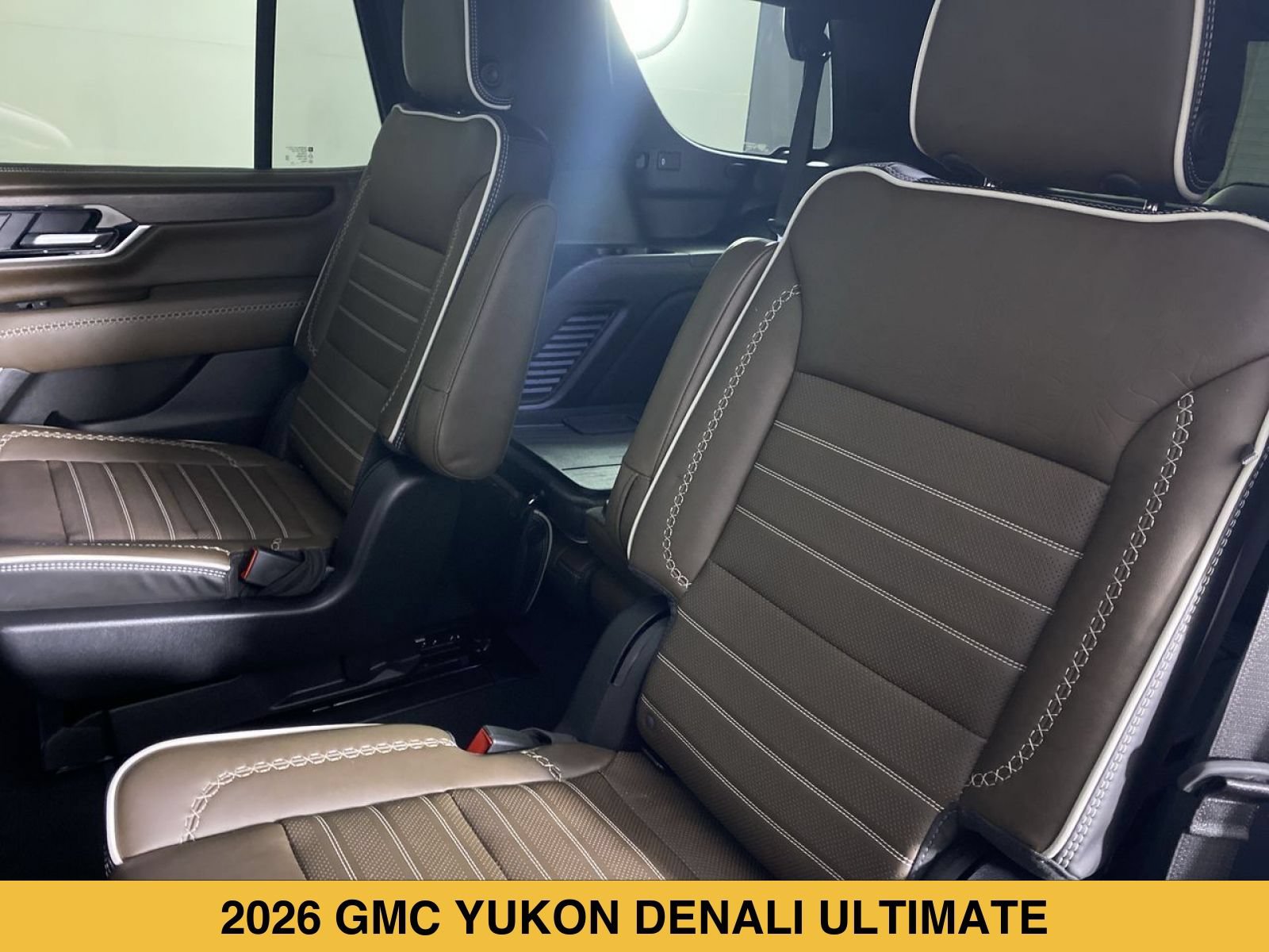 Certified 2026 GMC Yukon Denali Ultimate w/ LPO, Floor Liner Package AWD/4WD image 15