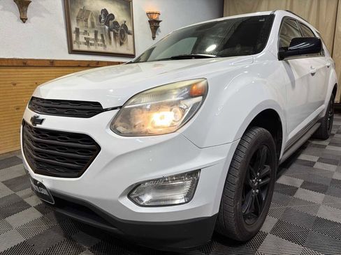 Used 2017 Chevrolet Equinox LT w/ Sport Edition FWD image 5