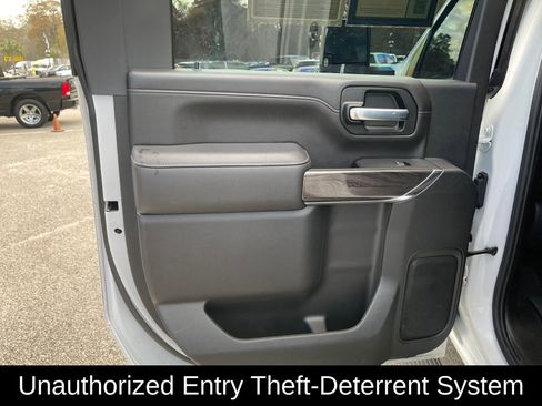 Used 2021 Chevrolet Silverado 2500 LTZ w/ LTZ Convenience Package image 20