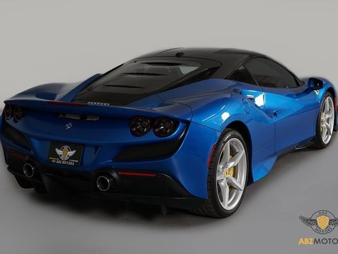 Used 2022 Ferrari F8 Tributo image 6