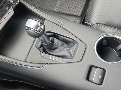 Used 2025 Ford Mustang GT Premium RWD image 16