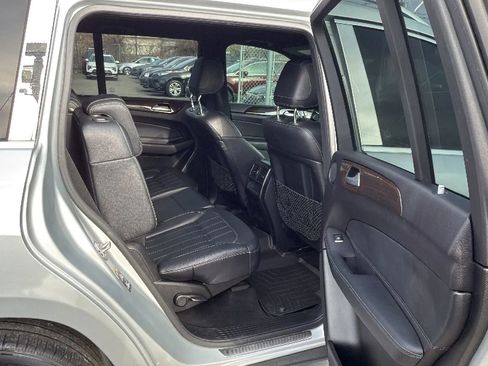 Used 2017 Mercedes-Benz GLS 450 4MATIC image 24