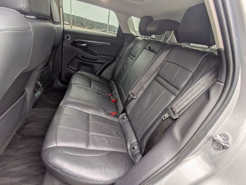 Used 2020 Land Rover Range Rover Evoque SE image 26