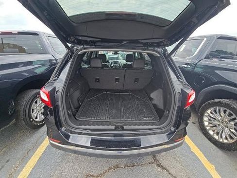 Used 2021 Chevrolet Equinox LT AWD/4WD image 4