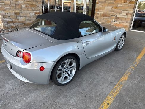 Used 2004 BMW Z4 3.0i image 3