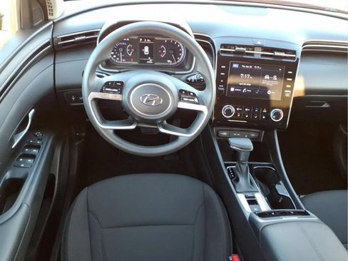 Used 2023 Hyundai Tucson SEL FWD image 17