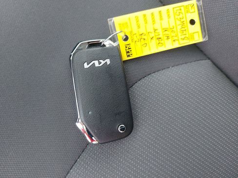 New 2026 Kia Niro LX FWD image 37