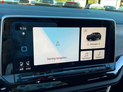 Certified 2024 Volkswagen Atlas SE image 57