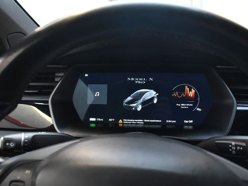 Used 2018 Tesla Model X 75D image 28