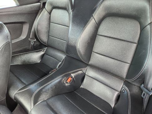 Used 2022 Ford Mustang GT Premium image 14