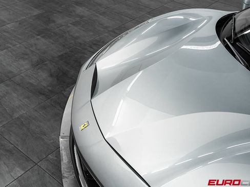Used 2018 Ferrari 488 Spider RWD image 11