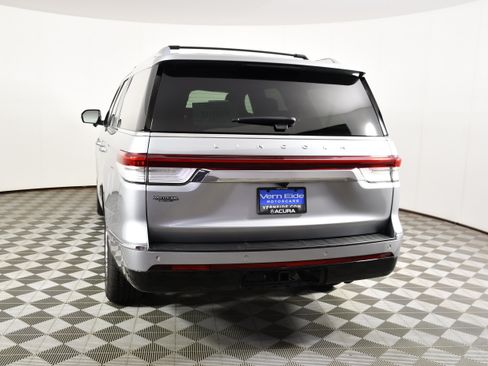 Used 2023 Lincoln Navigator L Reserve AWD/4WD image 7