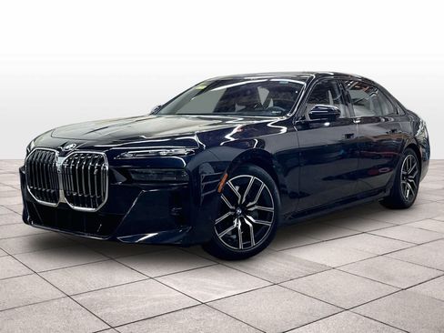 Used 2024 BMW i7 xDrive60 w/ Executive Package AWD/4WD image 1