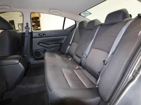 Used 2024 Nissan Altima 2.5 SV image 22