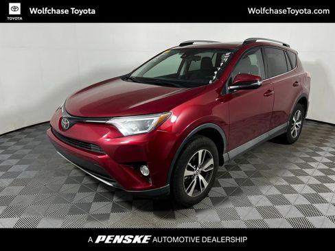 Used 2018 Toyota RAV4 XLE image 1