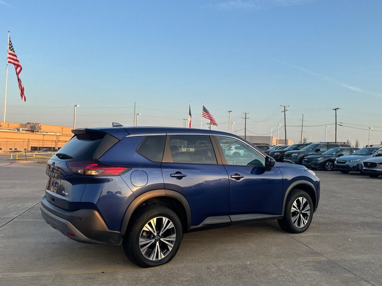 Used 2023 Nissan Rogue SV AWD/4WD image 23