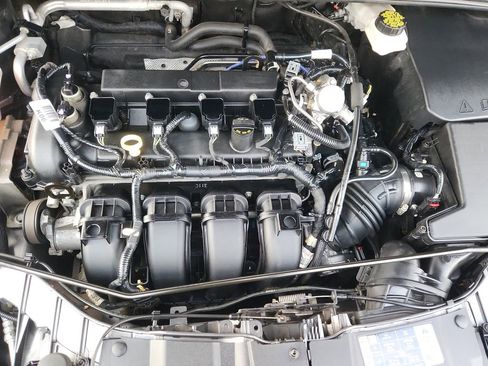 Used 2018 Ford Focus SE image 16