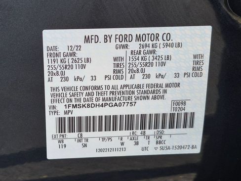 Used 2023 Ford Explorer XLT w/ Equipment Group 202A AWD/4WD image 34