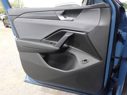 New 2026 Volkswagen Tiguan SE image 28