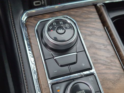 Used 2019 Ford Expedition Platinum image 24