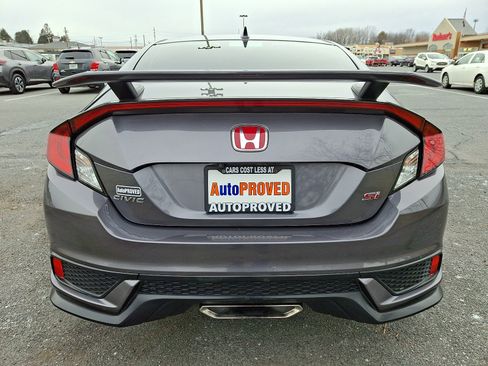 Used 2018 Honda Civic Si image 5