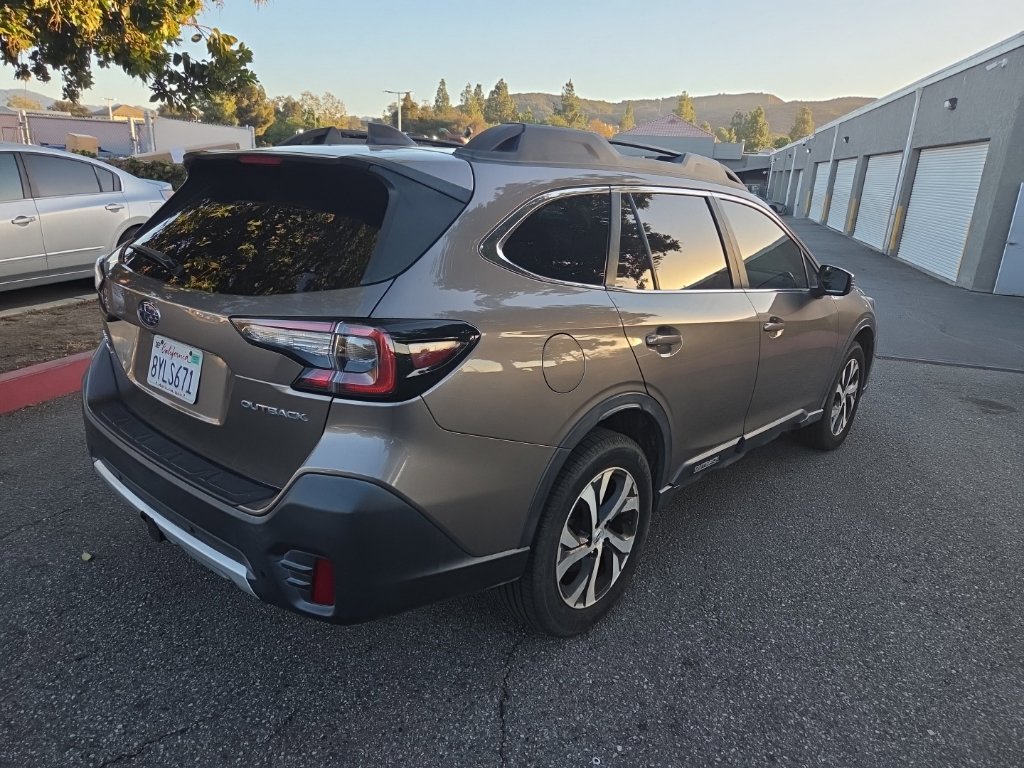 Used 2022 Subaru Outback Limited AWD/4WD image 5