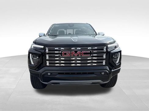 New 2026 GMC Canyon Denali w/ LPO, Denali Black Edition AWD/4WD image 8