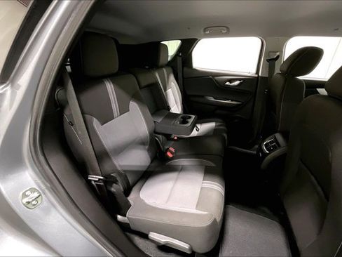 Used 2025 Chevrolet Blazer LT AWD/4WD image 27