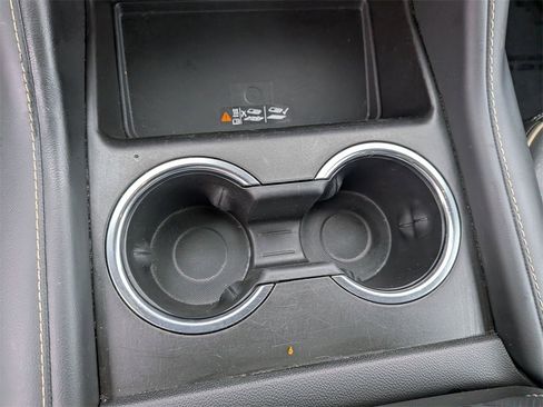 Used 2023 Chevrolet Suburban Premier image 20