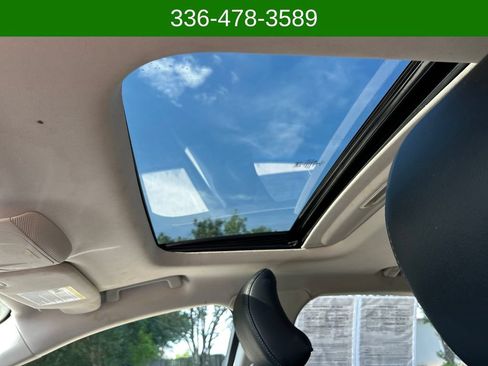 Used 2019 Ford Fusion SEL FWD image 21