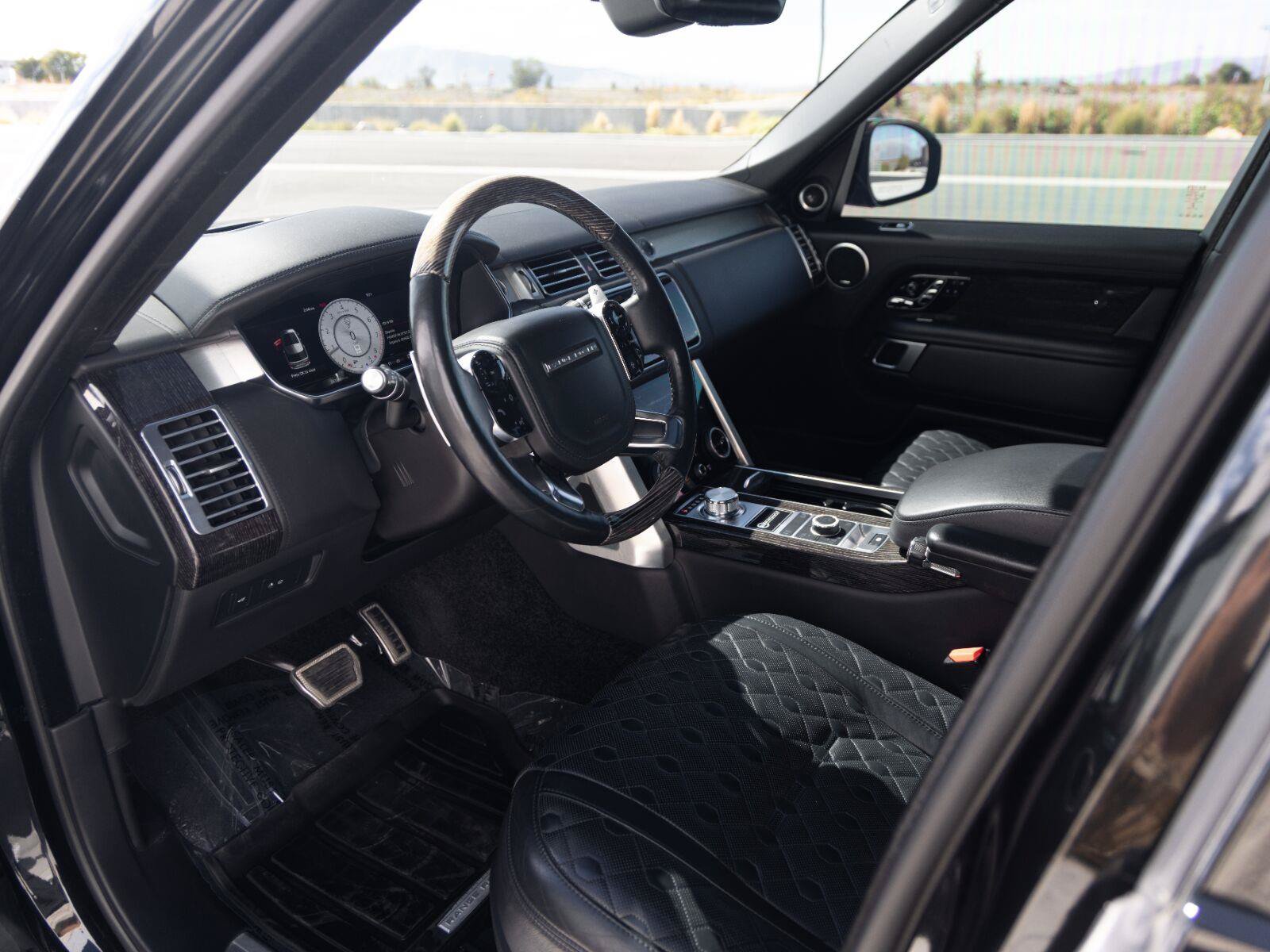Used 2020 Land Rover Range Rover LWB SV Autobiography AWD/4WD image 15