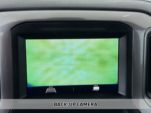 Used 2023 Chevrolet Silverado 2500 Custom w/ Custom Convenience Package image 3