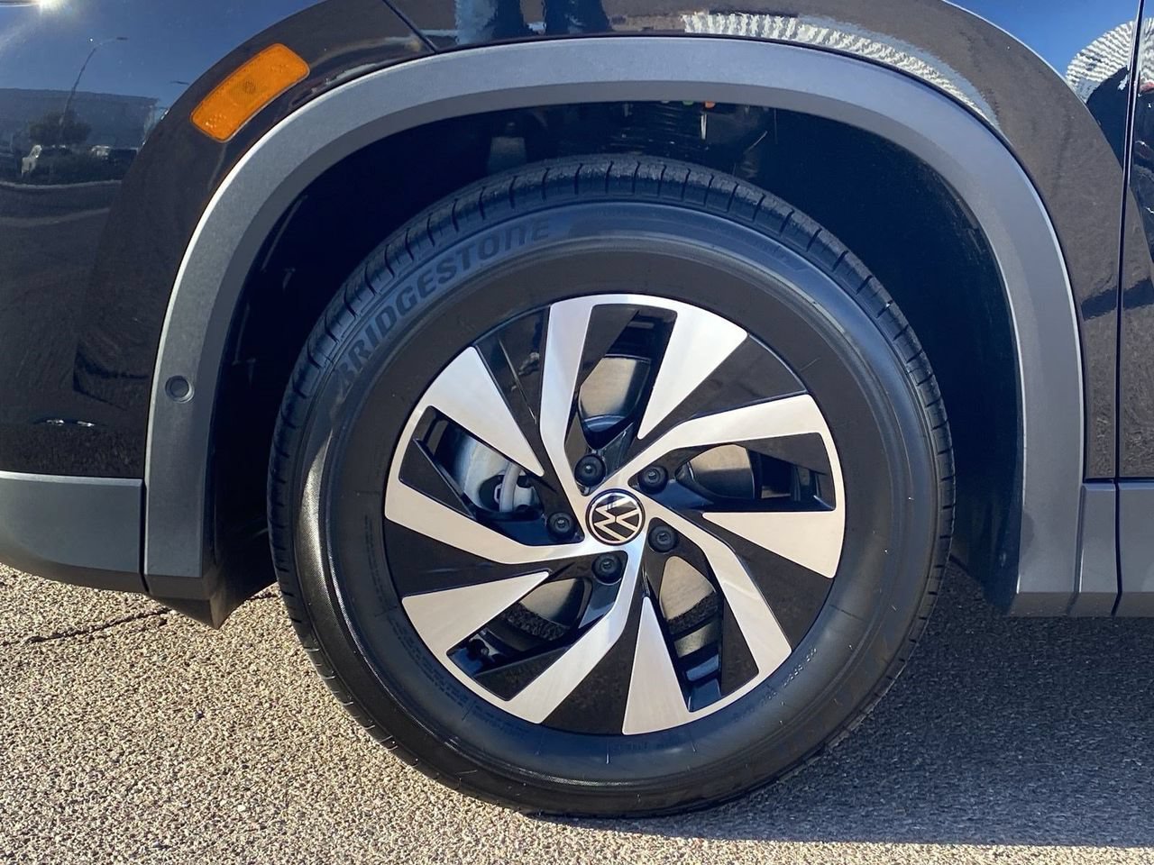 New 2026 Volkswagen Tiguan S FWD image 6