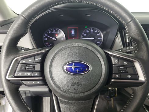 Used 2025 Subaru Outback Premium image 22