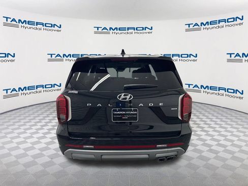 Certified 2023 Hyundai Palisade SEL w/ Premium Package AWD/4WD image 4