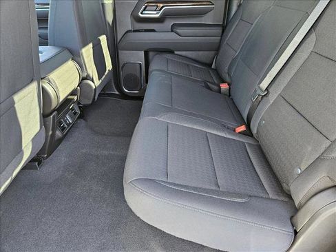 New 2026 GMC Sierra 1500 SLE w/ Preferred Package image 16