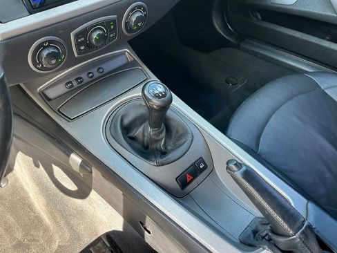 Used 2003 BMW Z4 2.5i RWD image 35