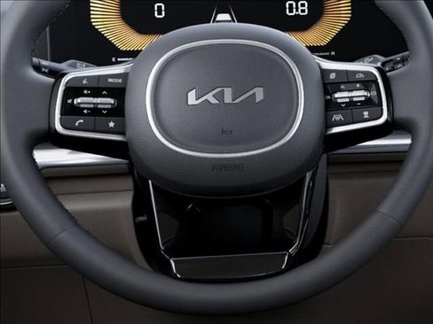 New 2026 Kia Carnival LXS FWD image 22